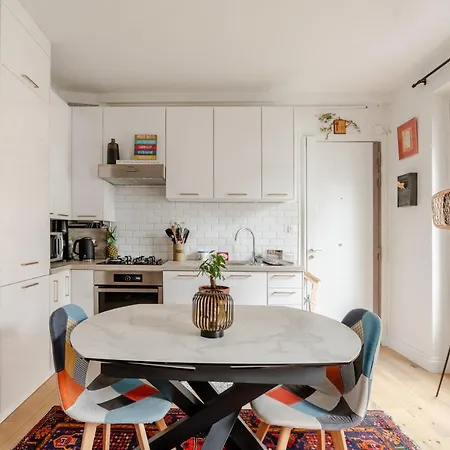 Veeve - Swan's Nest Parigi